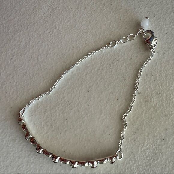 Jewelry Bundle – Gold Crystal Hoop Earrings & Red Gemstone Accent Bracelets - Picture 7 of 10